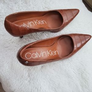 CK Toffee Brown Pumps